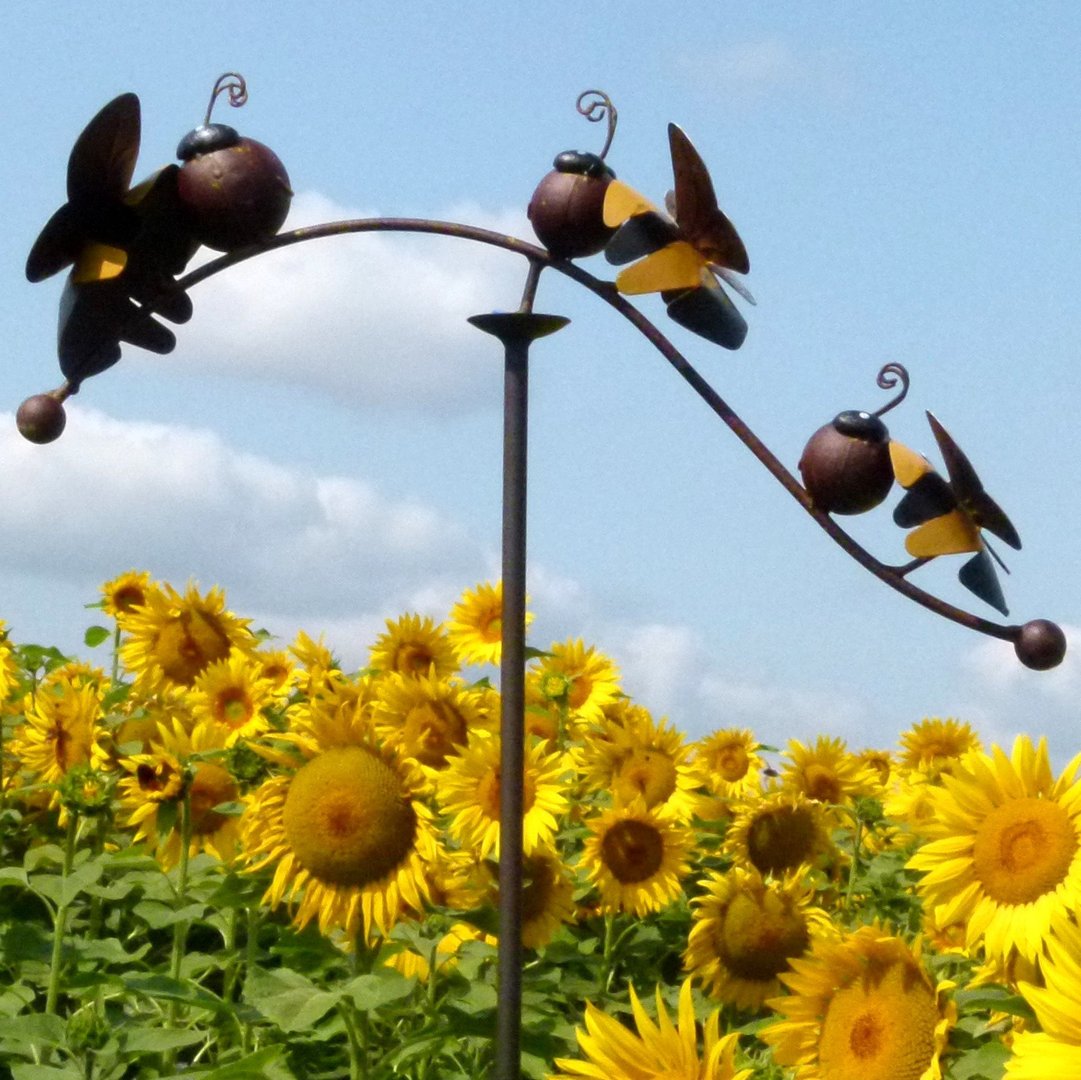 Windspiel mit Biene Länge 50cm aus Blech 