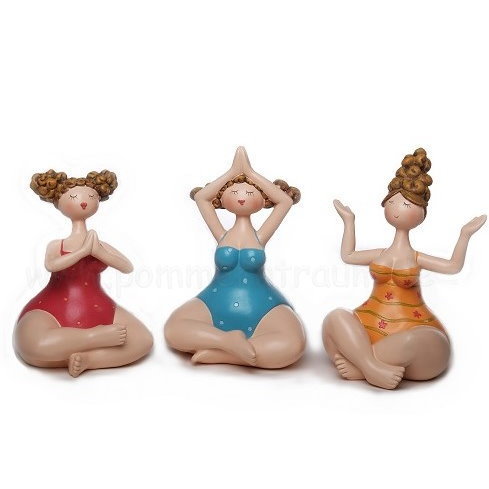 die 3 Yogaschwestern - 3 dicke Ladies beim Yoga - 3 Nanas - 3 dicke Damen - XL